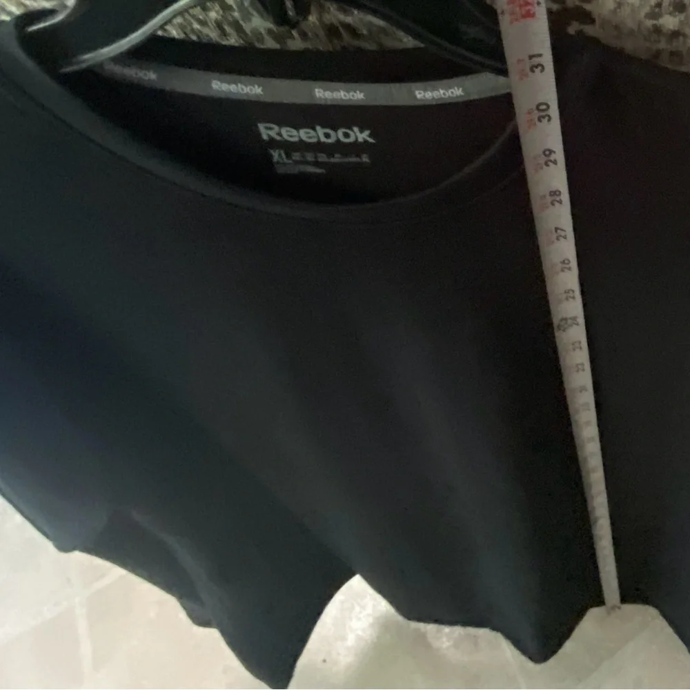 Mens Reebok  Crew Neck Tee - Picture 5 of 7